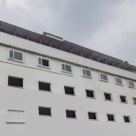 Oyo 1851 Hotel Sefali Deluxe كولكاتا المظهر الخارجي الصورة