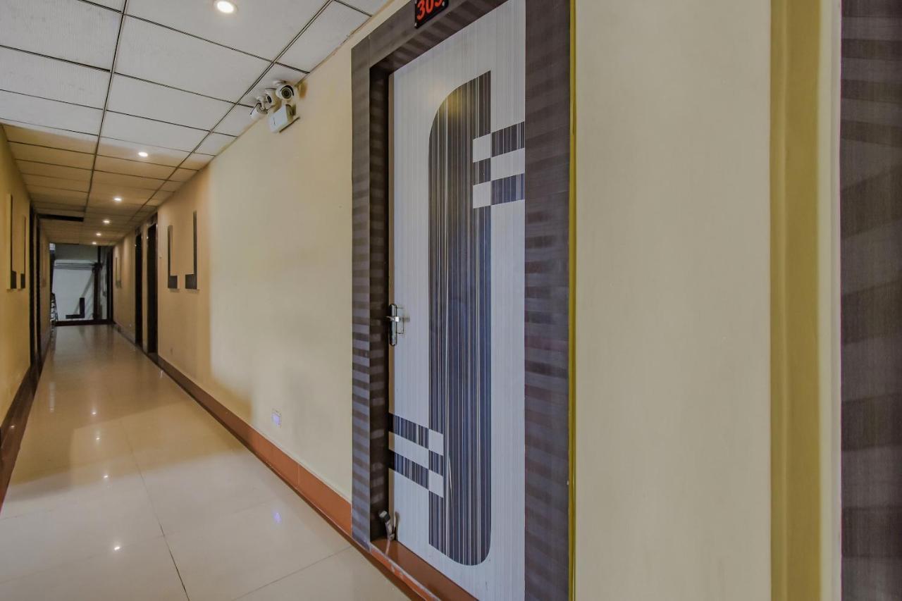 Oyo 1851 Hotel Sefali Deluxe كولكاتا المظهر الخارجي الصورة