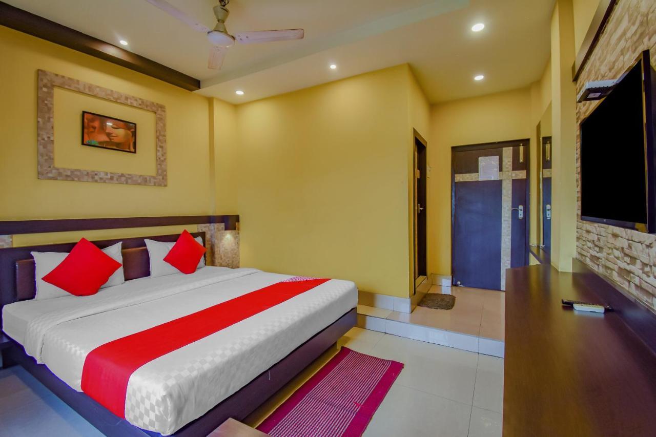 Oyo 1851 Hotel Sefali Deluxe كولكاتا المظهر الخارجي الصورة